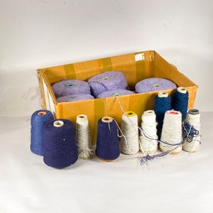 Lote Variado de Madejas de Hilo para Manualidades y Tejido - imagen 1