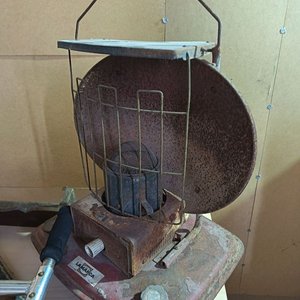Lote de Calefactor Antiguo, Monopatín y Alfombra - imagen 3