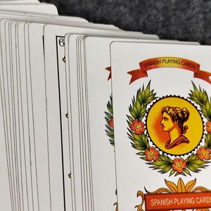 5 Mazos de Cartas: 4 Poker y 1 Española, Plásticas - imagen 3