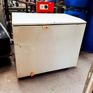 Freezer horizontal, una tapa, ( enfria ) - imagen 1