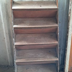 Lote anterior: Escalera Plegable de 5 Escalones en Pinotea - 1 Metro de Altura