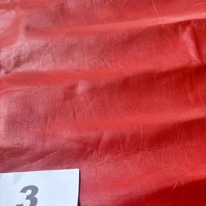 Lote siguiente: Lote de Cuero Natural Napa Rojo y Azul