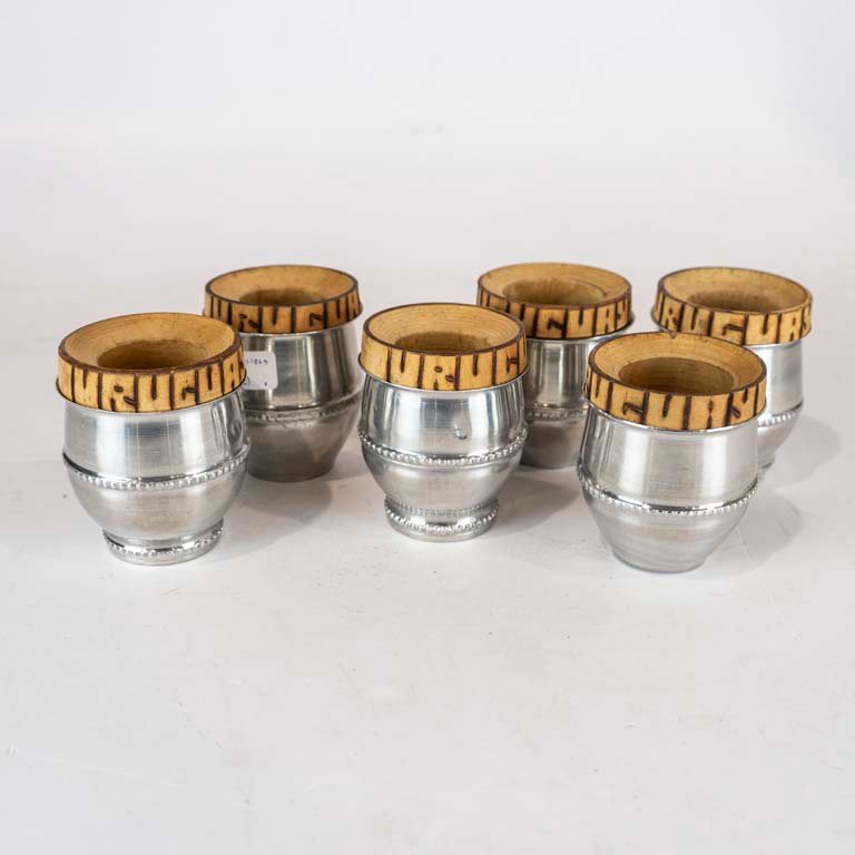 Lote anterior: Mates de madera forrados de metal - Medidas: 10cm