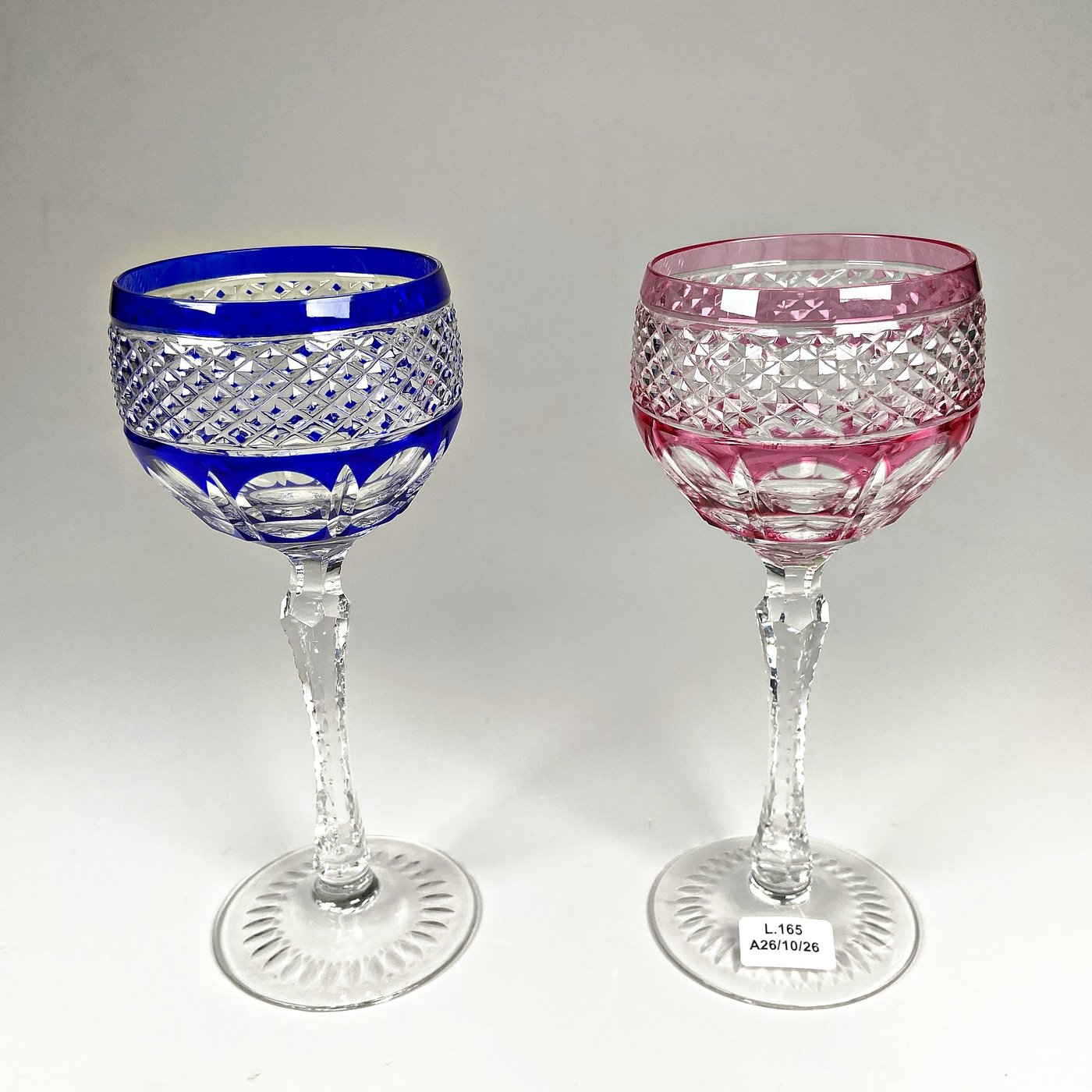 Par de Copas de Cristal Tallado Azul y Rubí - Altura 20 cm