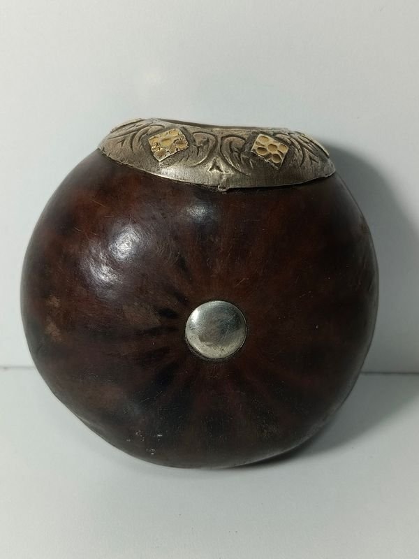 Lote anterior: Mate galleta de calabaza con virola de plata y oro