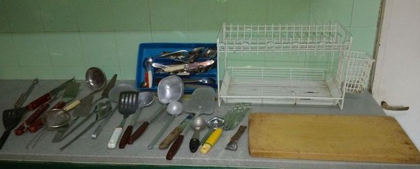 Set de Accesorios de Cocina con Escurridor y Cubiertos - imagen 1