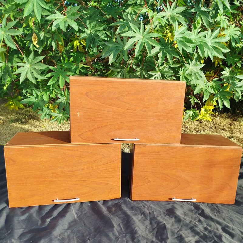 Lote anterior: Muebles aéreos en MDF en color marrón
