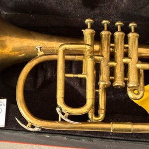 Fliscorno Yamaha y Saxofón Lincoln, para reparar - imagen 1
