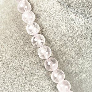Collar de Cuarzo Rosa con Cuentas de Plata - 36 cm - imagen 4