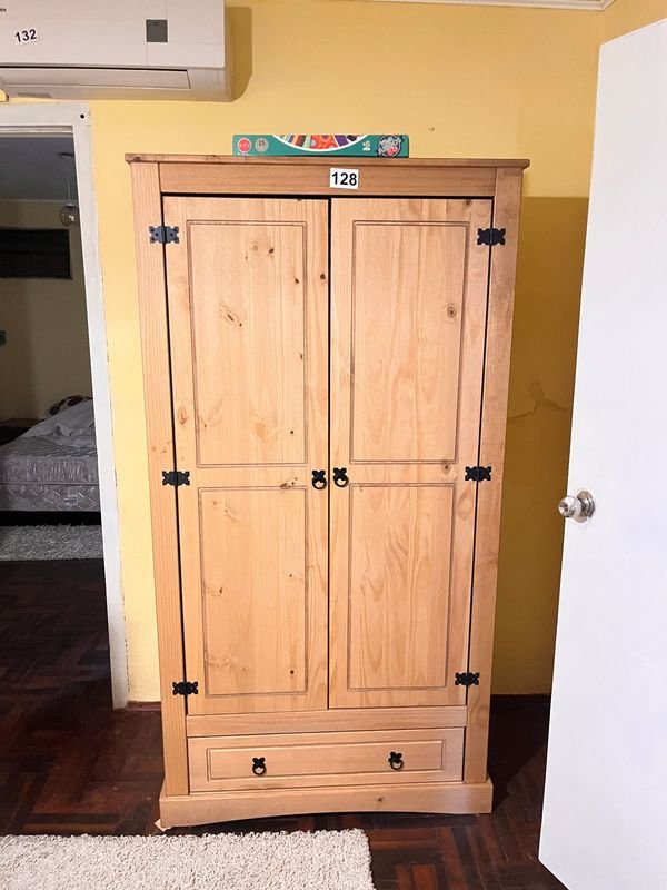 Lote anterior: Ropero 2 Puertas Mexicano - Mueble de Vestidor