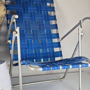 Conjunto de Freidora Philips, Silla de Playa Plegable y Colchas Variadas - imagen 2