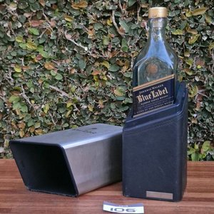 Estuche Coleccionable Johnnie Walker Blue Label con Botella Vacía y Diseño Porsche - imagen 6