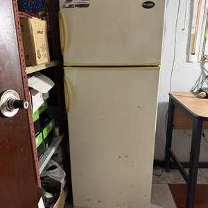 Heladera Panavox Modelo MRF-220C con Freezer - imagen 13