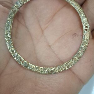 Aplique Criollo Metálico con Diseño Floral para Mate o Pieza - imagen 2