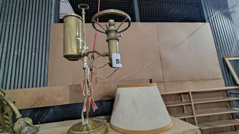 Lote anterior: Lámpara de estilo vintage con armazón metálico