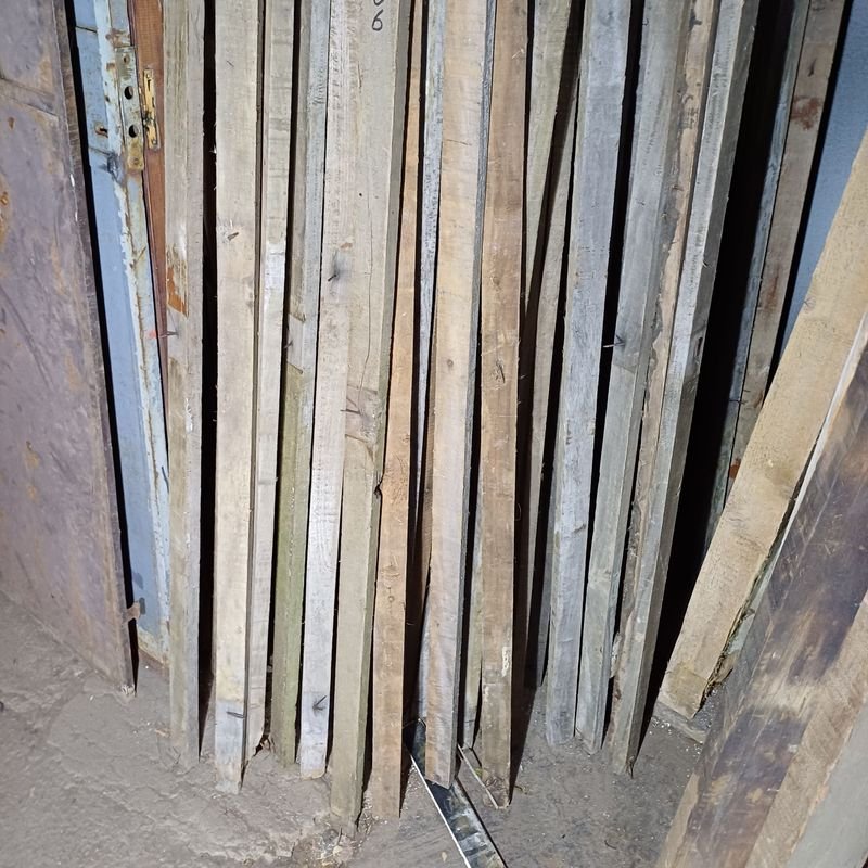Lotes de madera y metal para construcción - imagen 2
