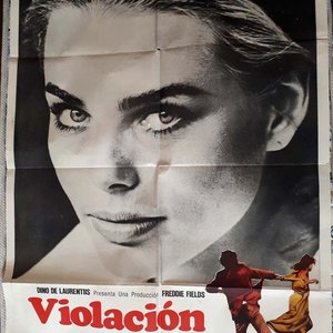 Lote siguiente: Poster Original "Violación" (Lipstick) con Margaux Hemingway - 1976