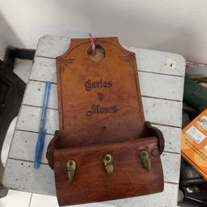 Lote siguiente: Llavero de Cuero Forrado con Ganchos para Llaves