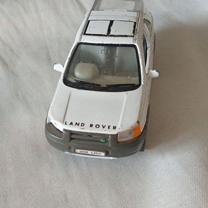 Miniatura Land Rover Freelander de Metal Blanco - imagen 2