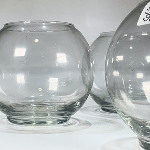 Juego de 4 Vasos Esféricos de Vidrio Transparente - imagen 2
