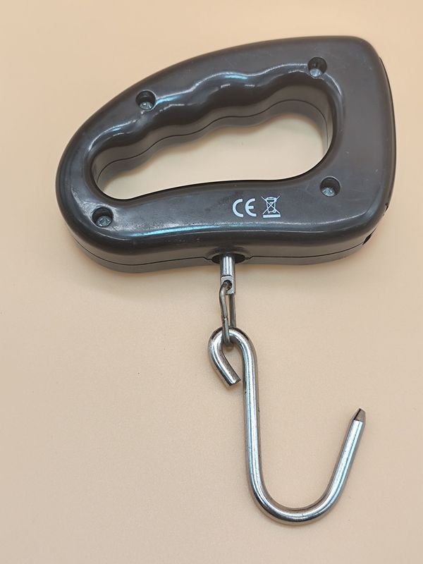 Balanza de pesca digital con capacidad de 25 kg - imagen 2