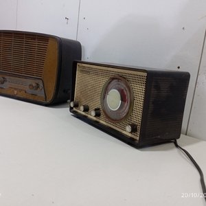 2 Radios Antiguas de Mesa Vintage Decorativas - imagen 5