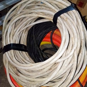 Rollo de Manguera Corrugada y Rollos de Cable Eléctrico - imagen 3