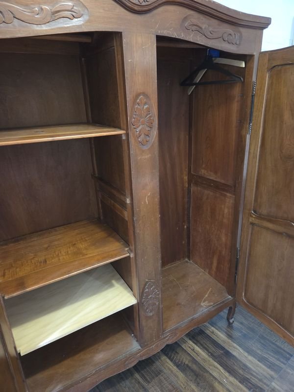 Ropero Provenzal de Dos Puertas en Buen Estado - imagen 7
