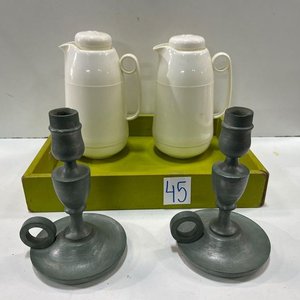 Juego de 2 Jarras Térmicas, 2 Candelabros de Madera y Bandeja Verde - imagen 3