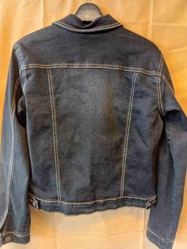 Camisa de jeans bordada marca WEAR INSIDE según grifa talle XL - imagen 2