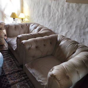 Lote siguiente: Juego de Living: Sillón de 3 Cuerpos y 2 Individuales