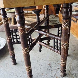 Mesa Turca Antigua Hexagonal con Incrustaciones de Hueso y Nácar - imagen 6