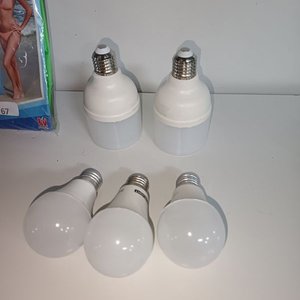 Colchón Inflable para Piscina y Lámparas LED con Portalámparas - imagen 2