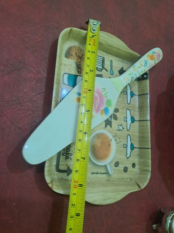 Colección de objetos de plata y melamina con accesorios de mesa y decoración - imagen 8
