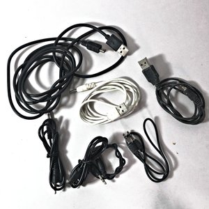 Lote de Cables Varios: USB, HDMI, Audio y Cargador de Auto - imagen 3