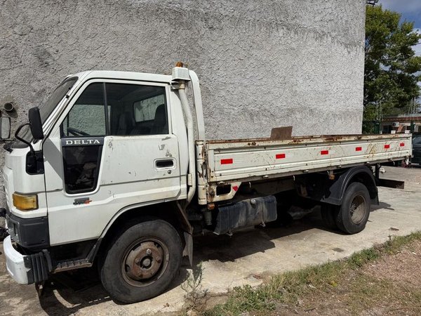 Camión Daihatsu Delta V 116hu - imagen 2