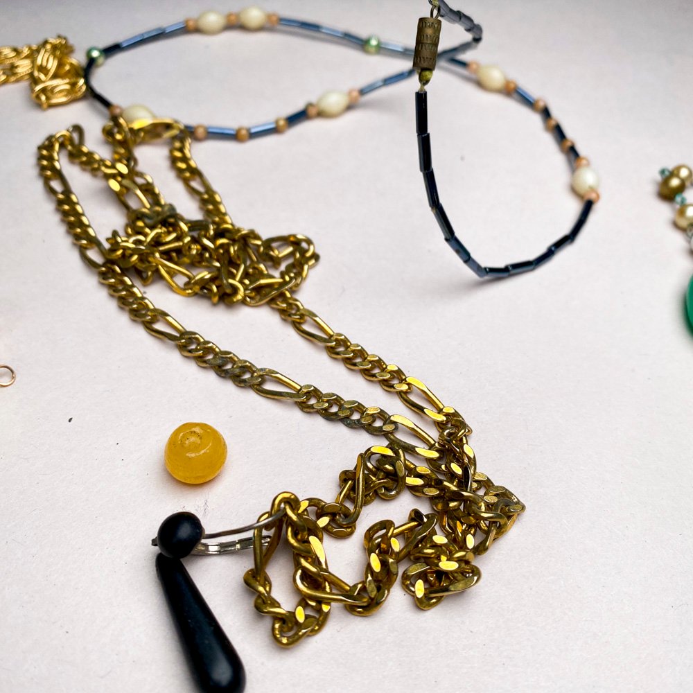 Collares coloridos y accesorios para el cuello - imagen 3