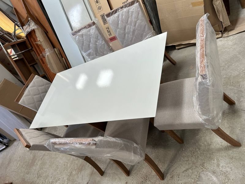 Juego de Comedor con Sillas - imagen 2