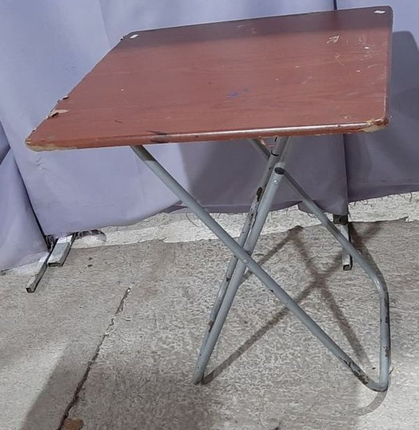Mesa Plegable Redonda Tapa MDF Patas Caño - imagen 1