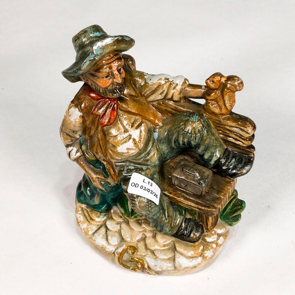 Figurita de hombre cazador en porcelana - imagen 2