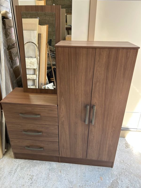 Item 877556 - Image 1