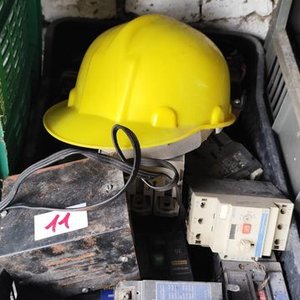 Lote siguiente: Llaves Térmicas, Transformador y Casco de Seguridad