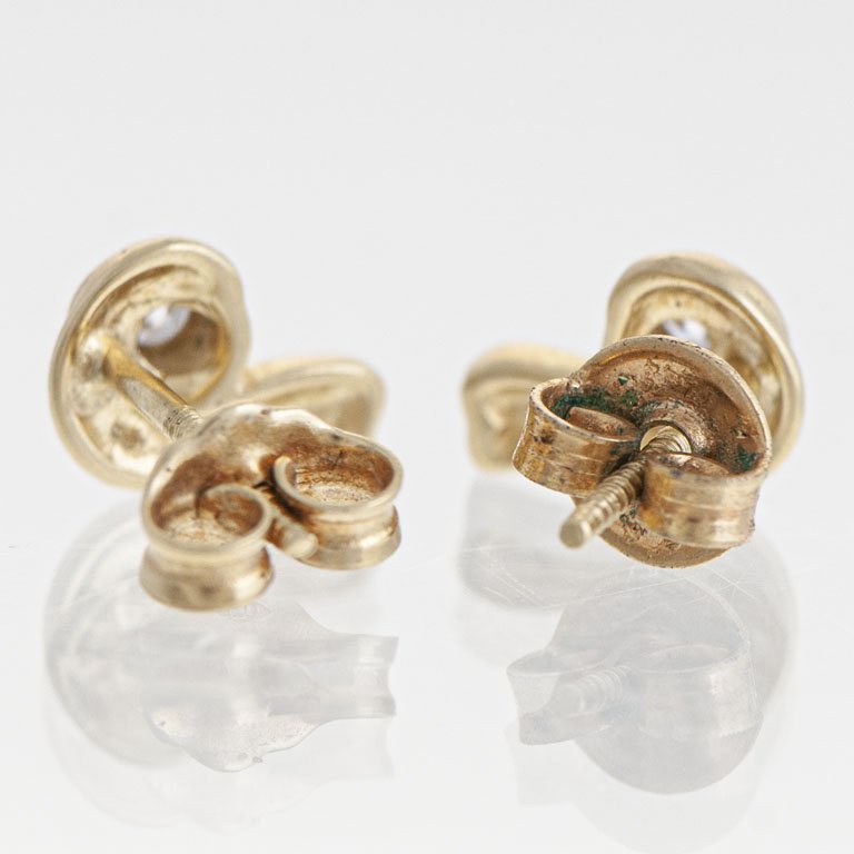 Pare de aretes de oro 18k con diamantes - imagen 2