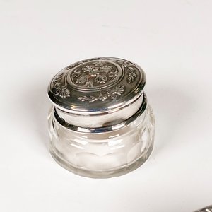 Juego de Manicura Francés en Plata con Siete Piezas - imagen 4