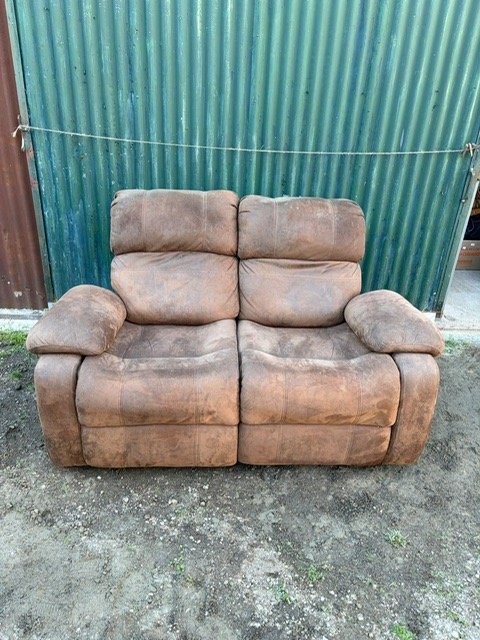 Sillón Reclinable de Dos Cuerpos en Cuero Sintético Marrón