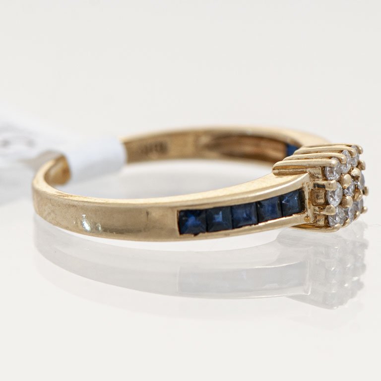 Anillo de oro con brillantes y zafiros - imagen 2