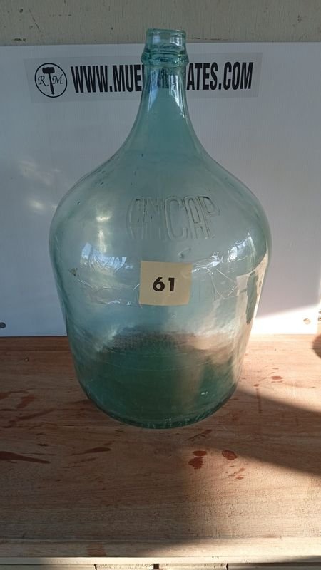 Damajuana antigua de 10 litros con etiqueta - imagen 2