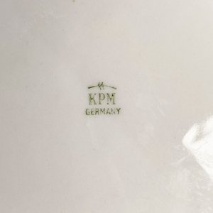 Conjunto de Porcelana KPM Germany: Fuente, Platos y Presentador - imagen 6