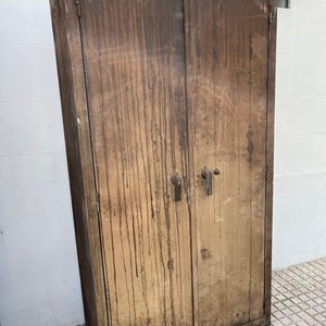 Armario Metálico Industrial con Dos Puertas y Estantes - imagen 1