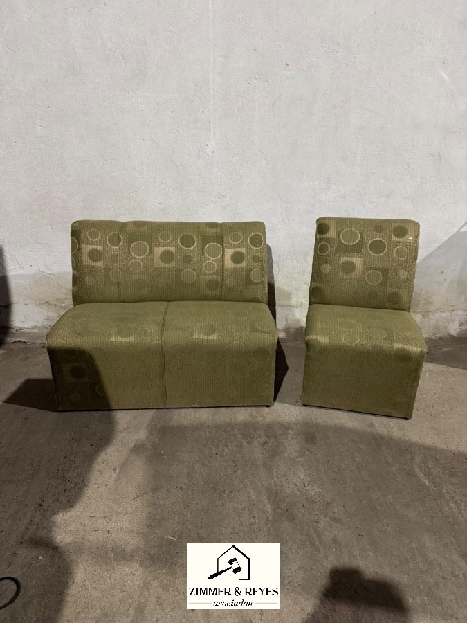 Juego de Living: Sillón y Silla Tapizados Estilo Moderno